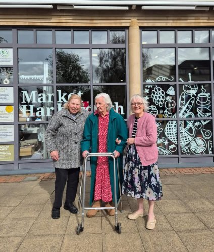 Carousel post from Oat Hill Mews Care Home.