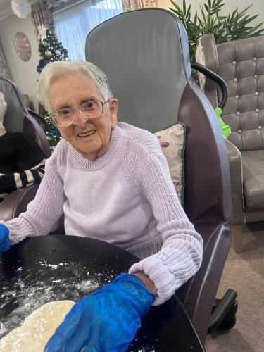 Carousel post from Oxbow Manor Care Home.