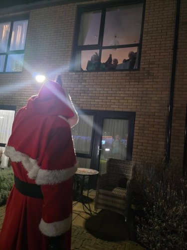 Carousel post from Oxbow Manor Care Home.