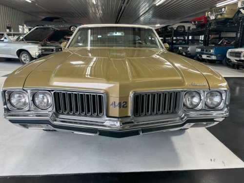 Carousel post from Ohio Corvettes and Muscle Cars.