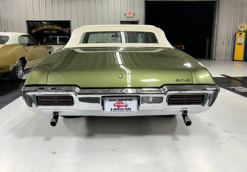 Carousel post from Ohio Corvettes and Muscle Cars.