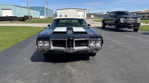 Carousel post from Ohio Corvettes and Muscle Cars.