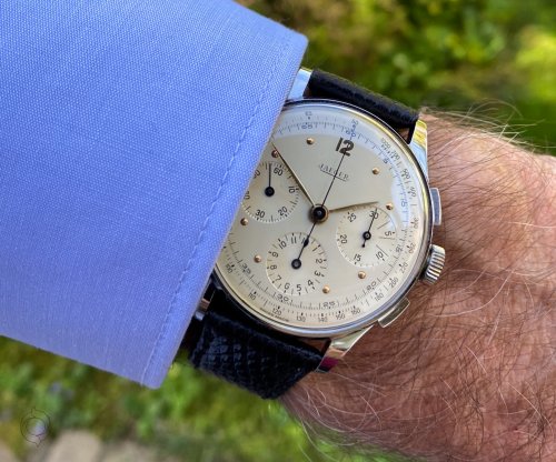 Carousel post from schoenesammleruhren.