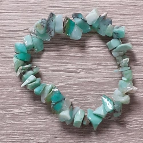 Carousel post from lemondemagiquedescristaux.