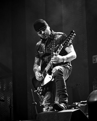 Carousel post from septimo_angel.