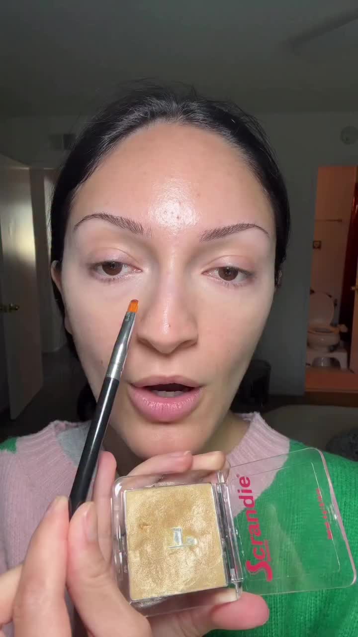 Video post from scrandiebeauty.
