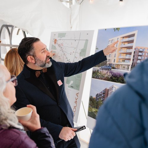 Carousel post from sixagence.