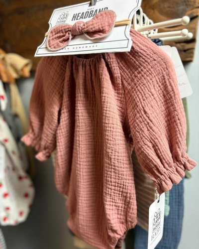 Carousel post from niftygiftynorfolk.