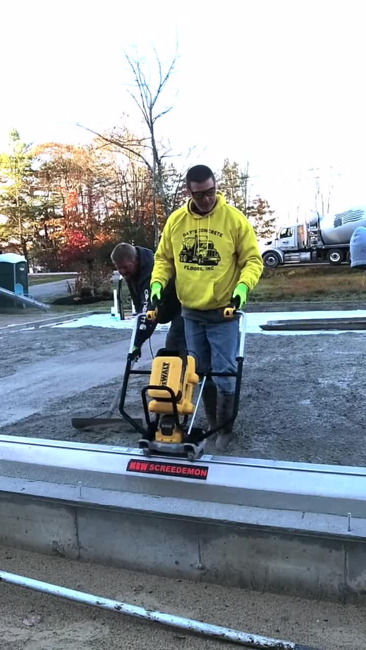 Video post from dewalttough.