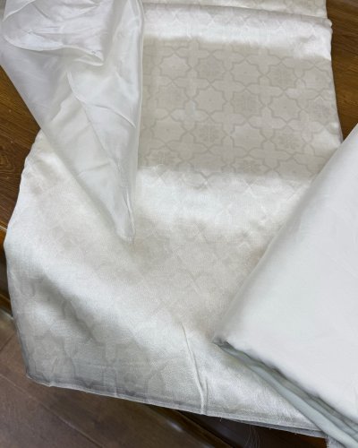 Carousel post from akbar_fabrics_.