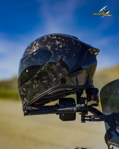 Photo post from motomax.