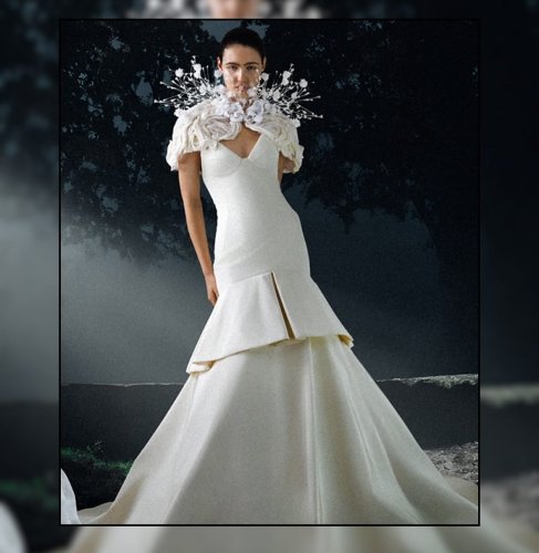 Carousel post from lelitebridal.