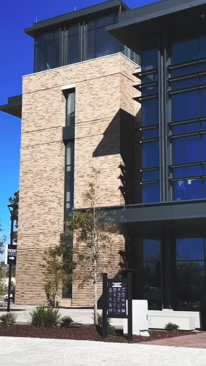 Video post from uscbsandsharks.