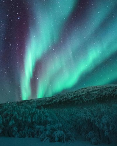 Carousel post from bluesky.escapes.