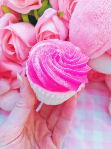 Carousel post from margaritabloom.