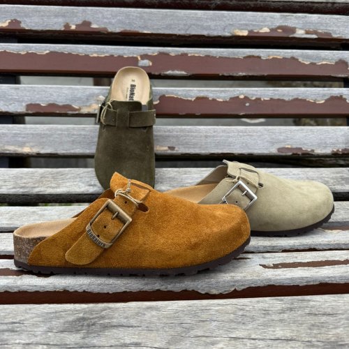 Carousel post from almareafootwear.