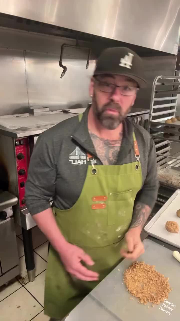 Video post from famous_creations_catering.