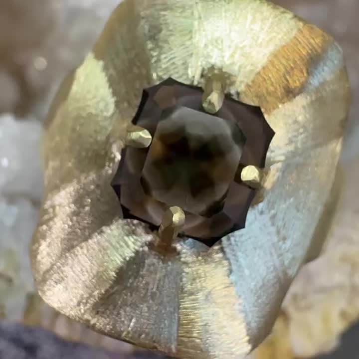 Carousel post from sylviemajerova.