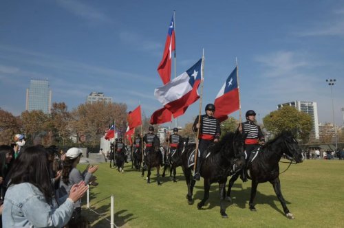 Carousel post from escuelamilitaroficial.