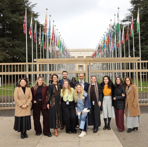 Carousel post from liveoficial.