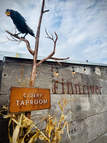 Carousel post from finnriver.