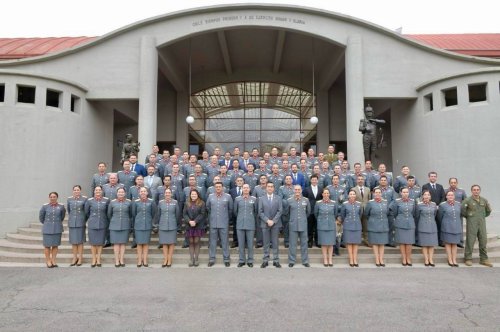 Carousel post from escuelamilitaroficial.