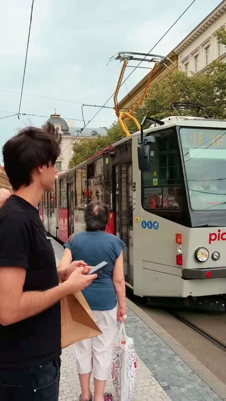 Video post from coffeeandwafflescz.