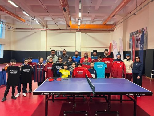 Carousel post from turkiyemasatenisifederasyonu.