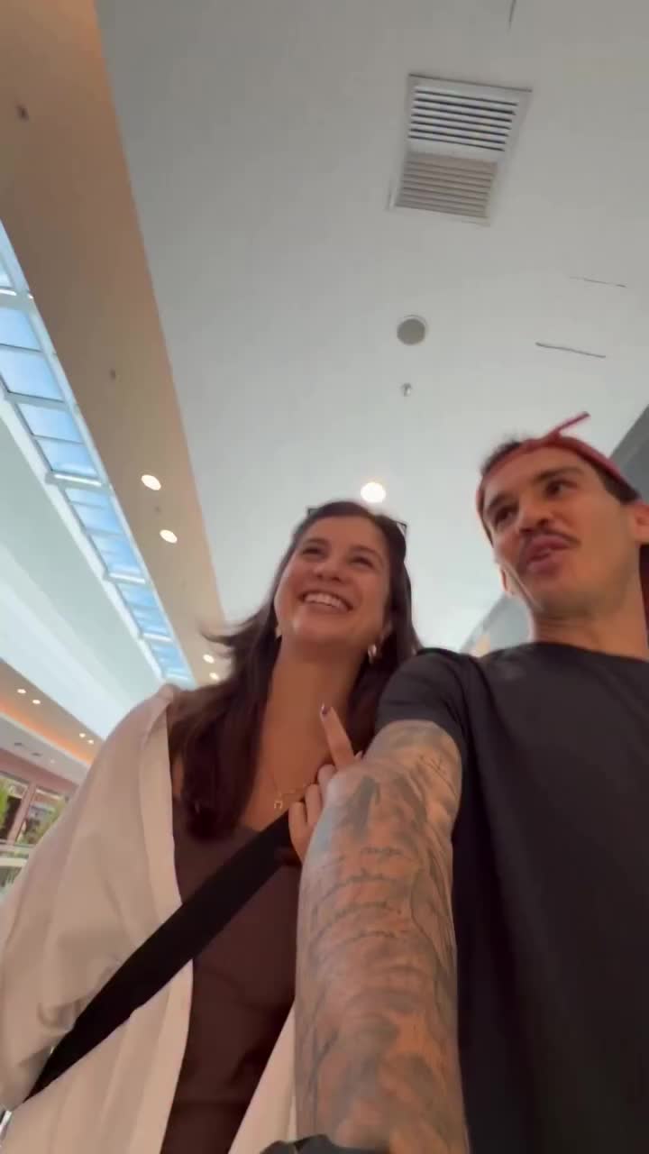 Video post from liveoficial.