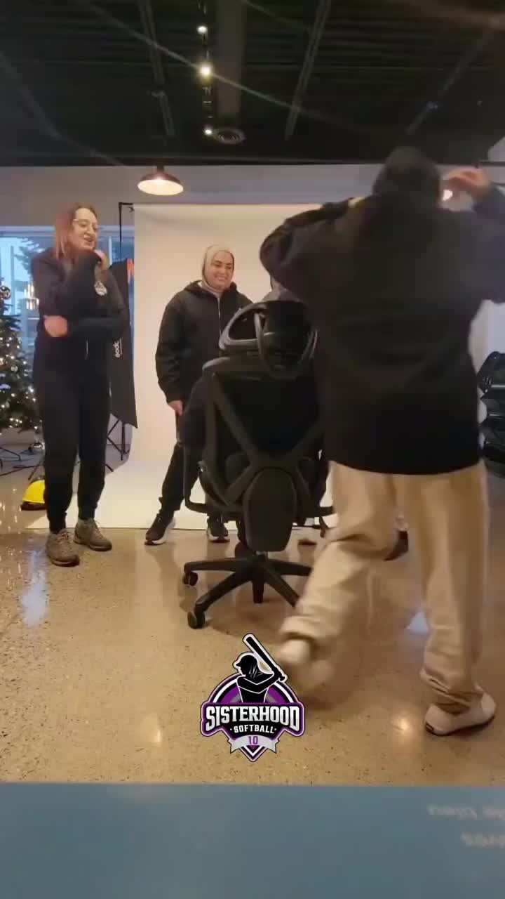 Video post from sisterhoodsoftball.