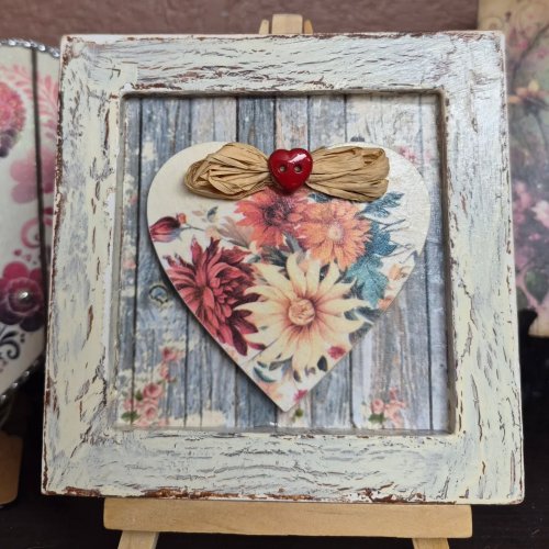 Carousel post from niftygiftynorfolk.