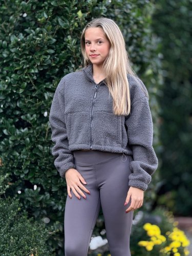 Carousel post from darcyleotards.