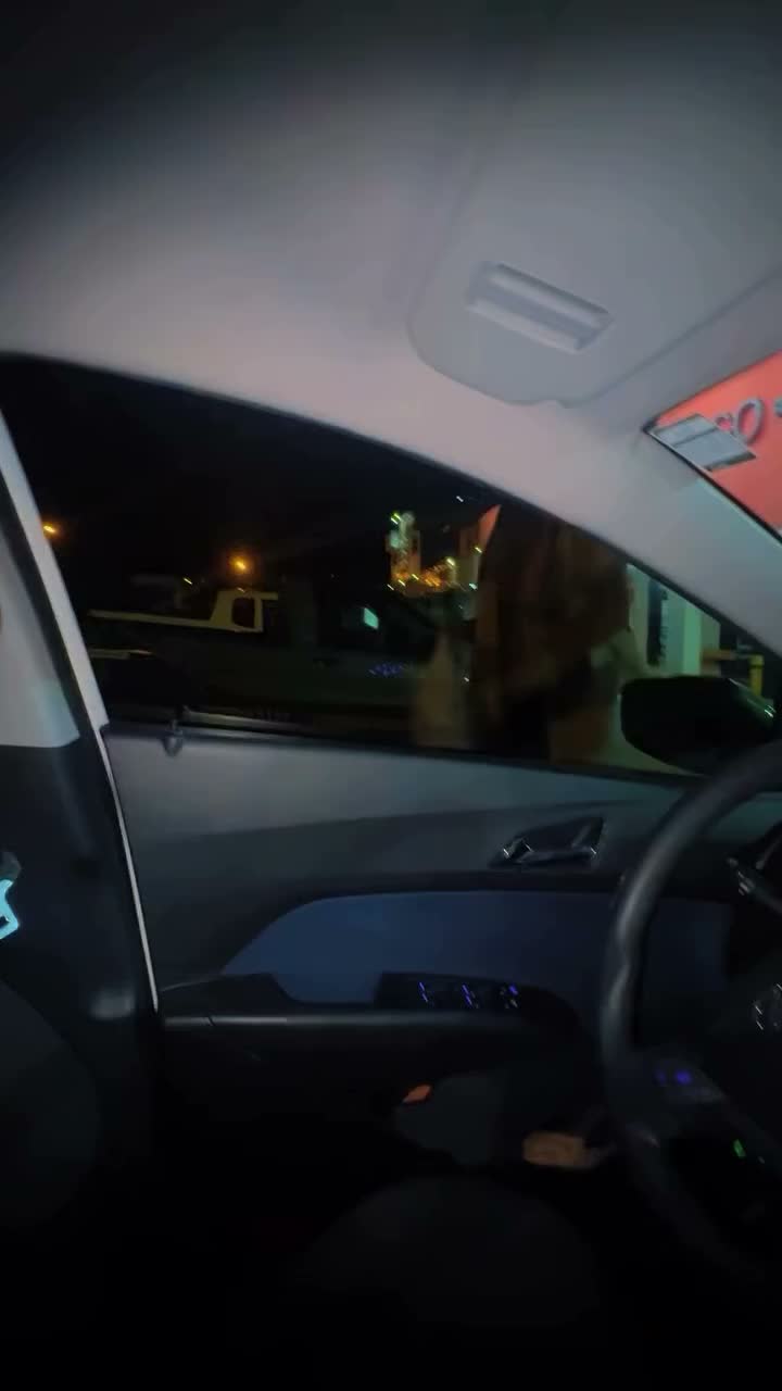 Video post from fermakoficial.
