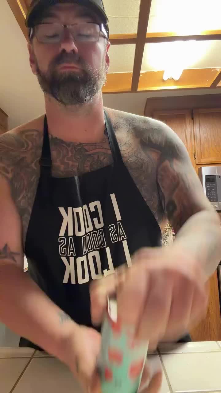 Video post from famous_creations_catering.