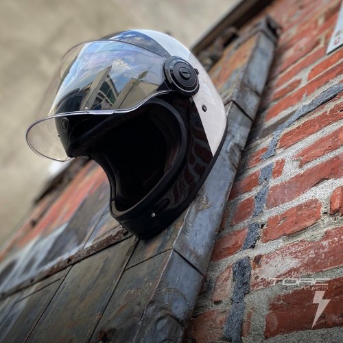 Photo post from motomax.