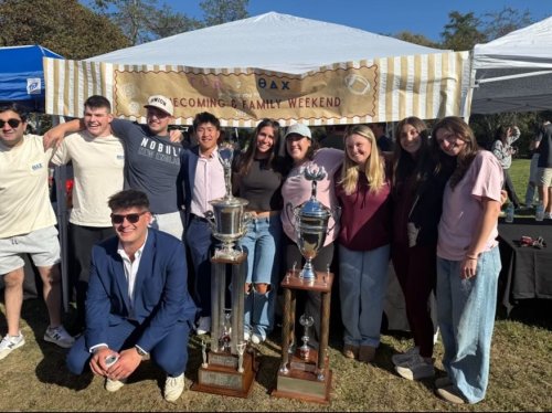 Carousel post from uniongreeks.