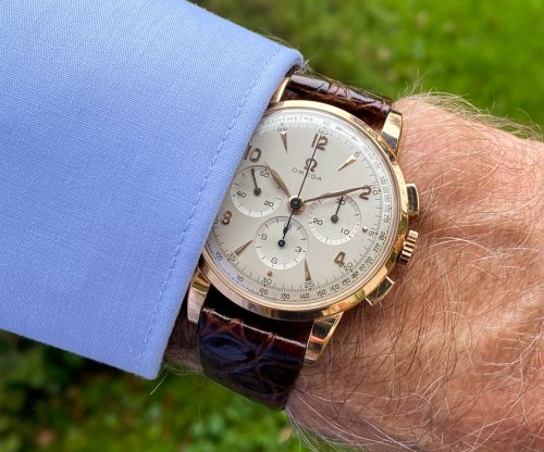 Carousel post from schoenesammleruhren.