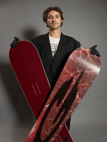 Carousel post from gnusnowboards.