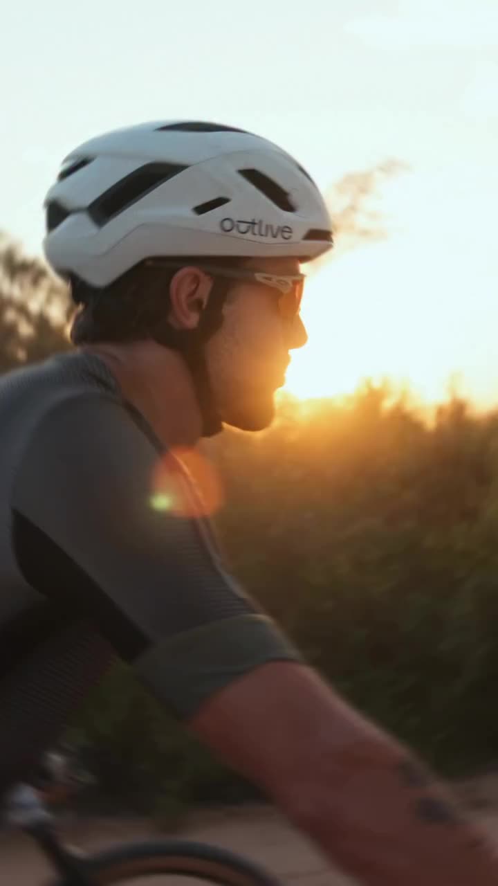 Video post from liveoficial.