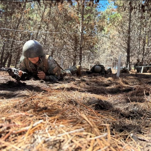 Carousel post from escuelamilitaroficial.