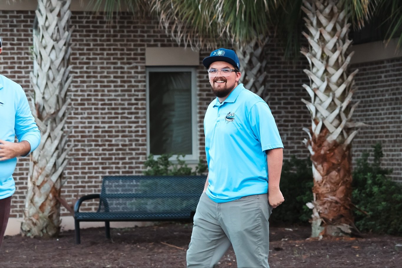 Carousel post from uscbsandsharks.