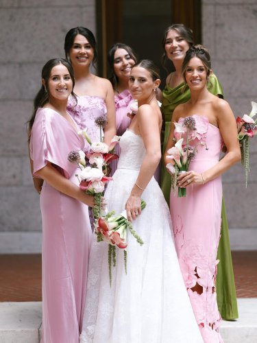 Carousel post from lelitebridal.