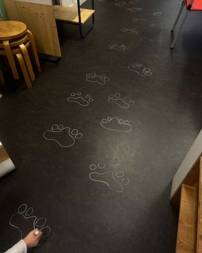 Carousel post from bibliotheeksintgillis.