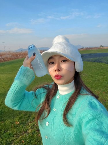 Carousel post from rebecca____j.