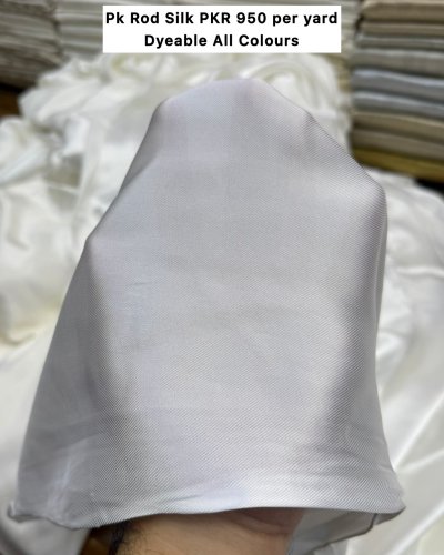 Carousel post from akbar_fabrics_.