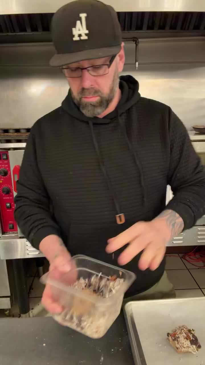 Video post from famous_creations_catering.