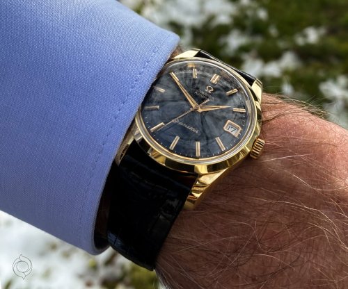 Carousel post from schoenesammleruhren.