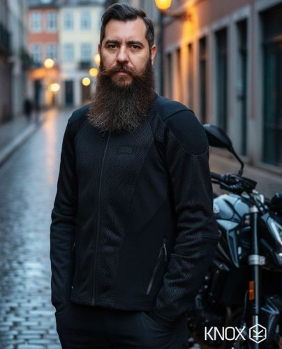 Photo post from motomax.