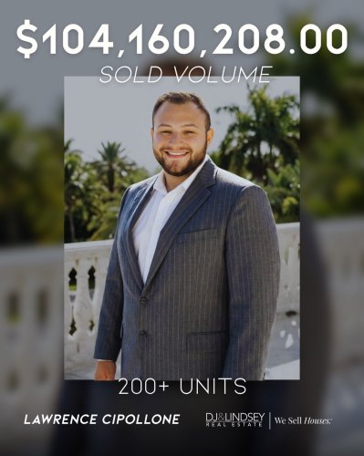 Photo post from djandlindsey.