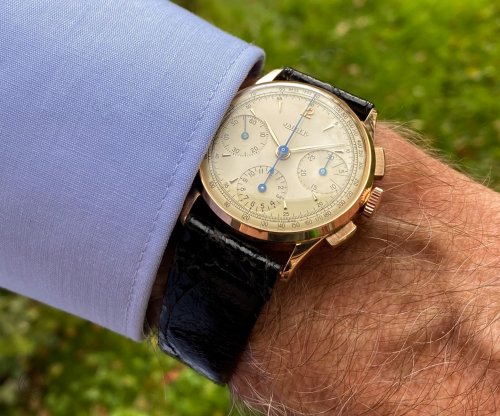 Carousel post from schoenesammleruhren.